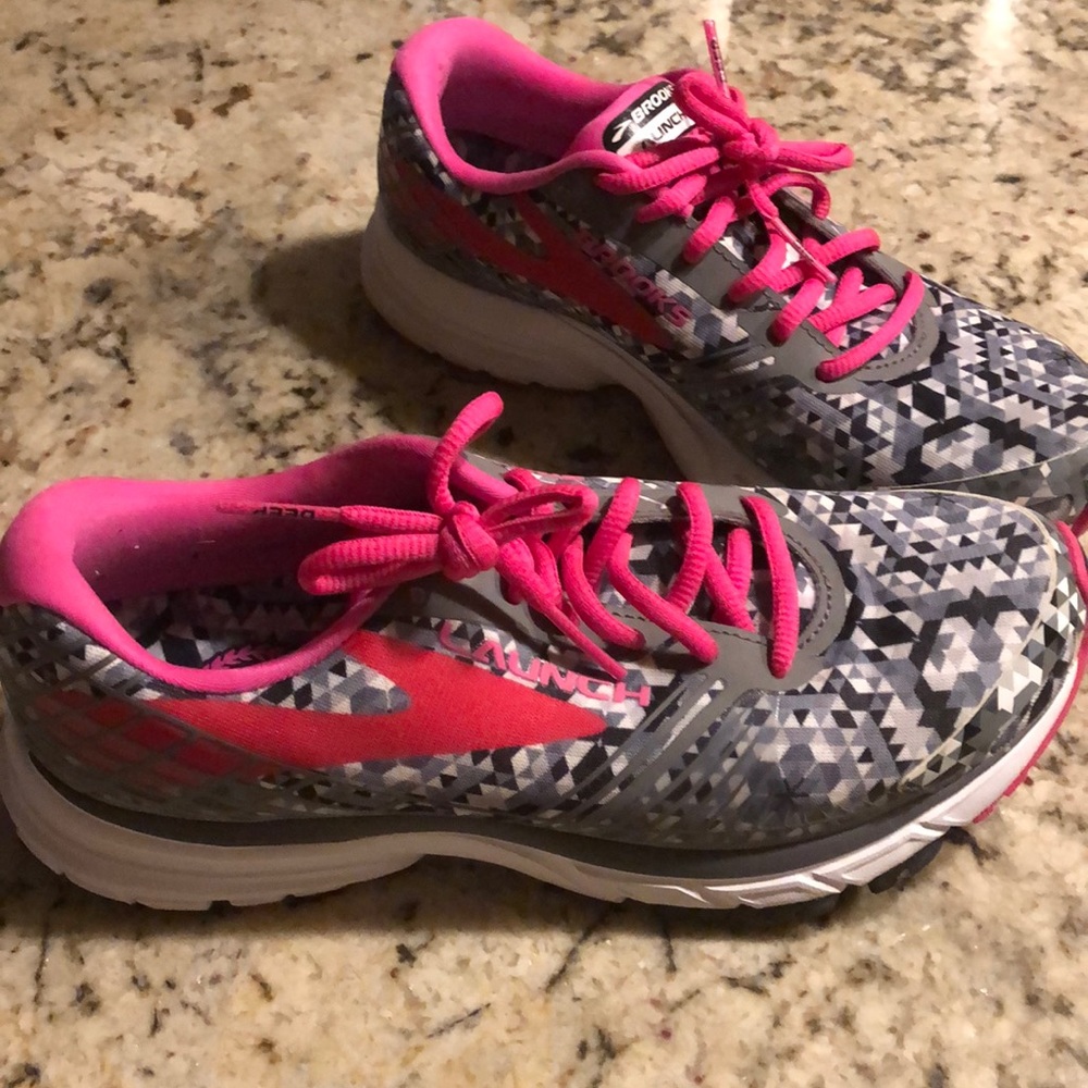 Brooks Launch 3